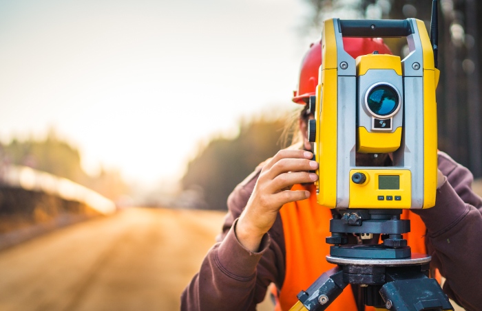 מודד מוסמך - תמונת רקע - פלס מדידות